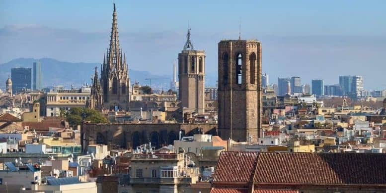 Parking cerca de la Sagrada Familia